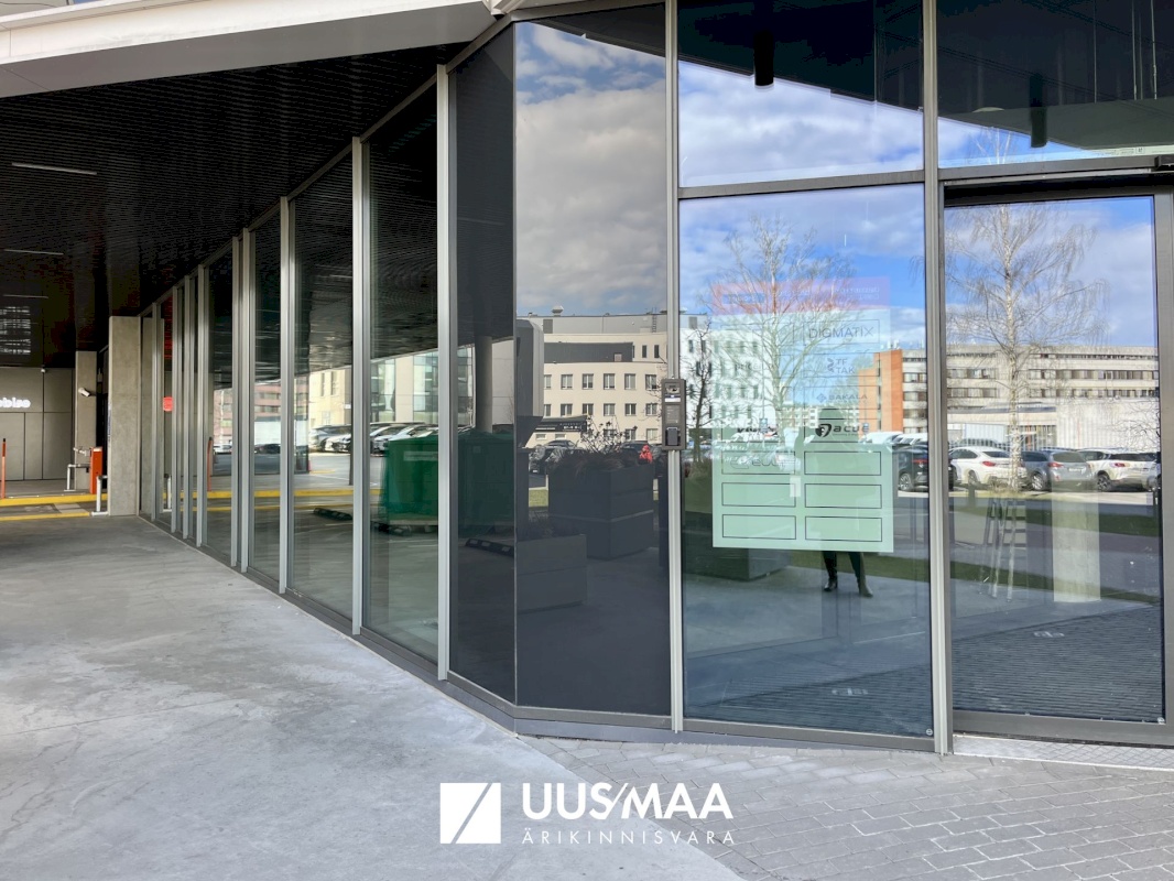 Tallinn, Mustamäe linnaosa, Mäealuse 2/4