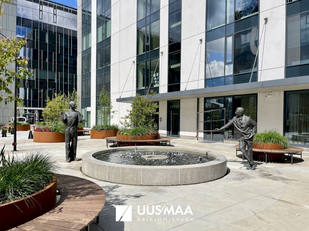 Tallinn, Mustamäe linnaosa, Mäealuse 2/4