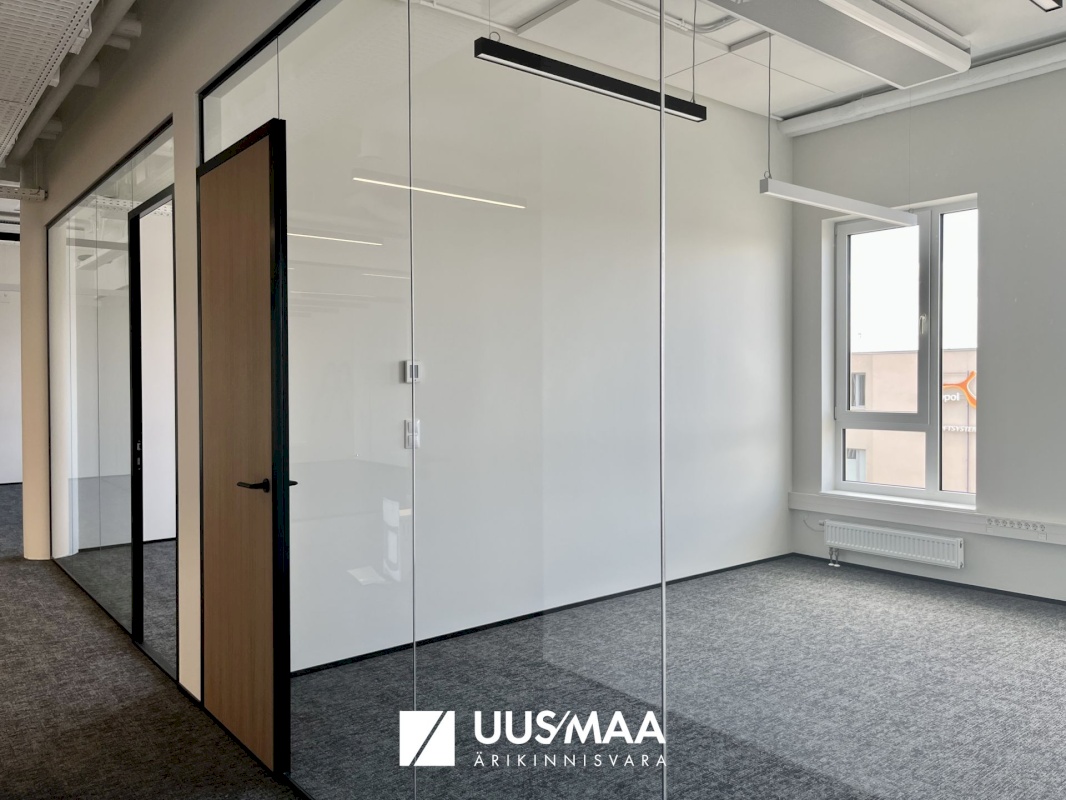 Tallinn, Mustamäe linnaosa, Mäealuse 2/4