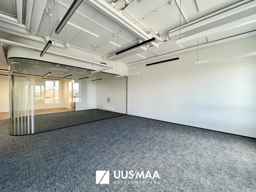 Tallinn, Mustamäe linnaosa, Mäealuse 2/4