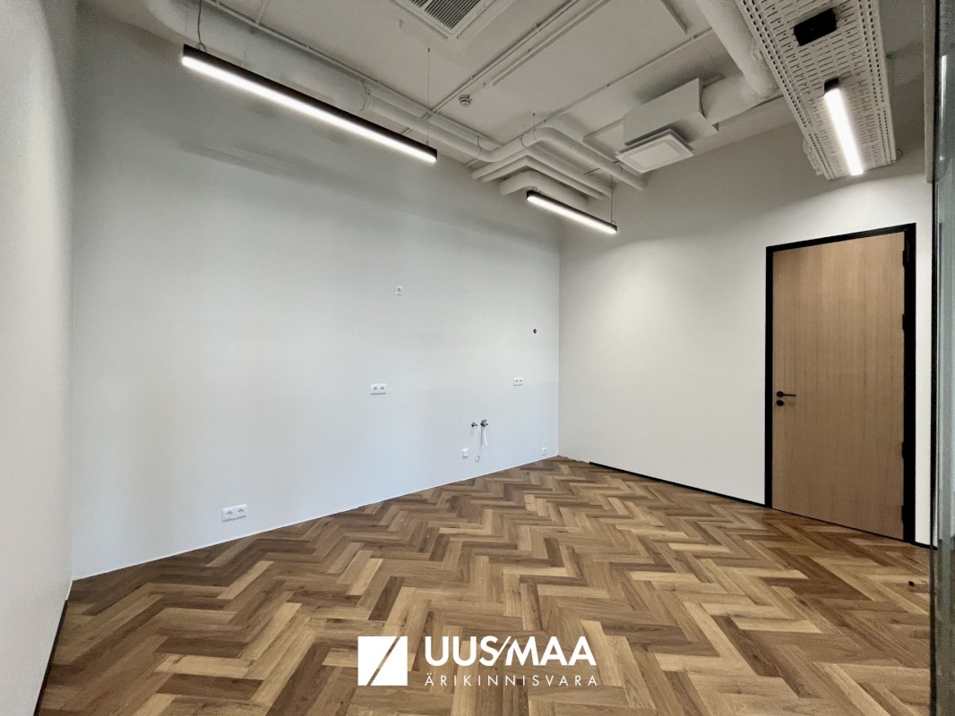 Tallinn, Mustamäe linnaosa, Mäealuse 2/4