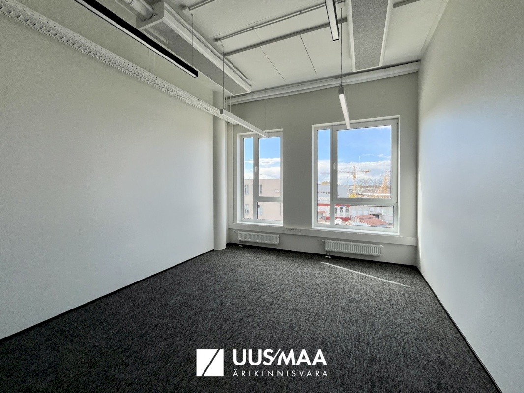 Tallinn, Mustamäe linnaosa, Mäealuse 2/4