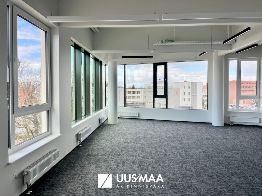 Tallinn, Mustamäe linnaosa, Mäealuse 2/4