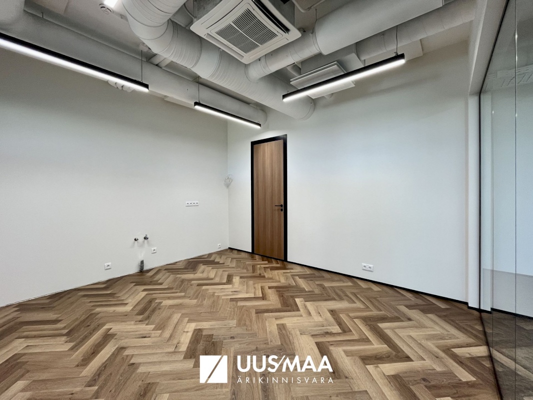 Tallinn, Mustamäe linnaosa, Mäealuse 2/4