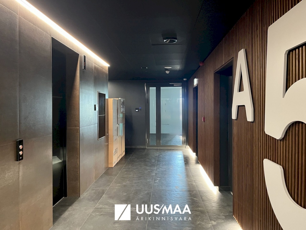 Tallinn, Mustamäe linnaosa, Mäealuse 2/4