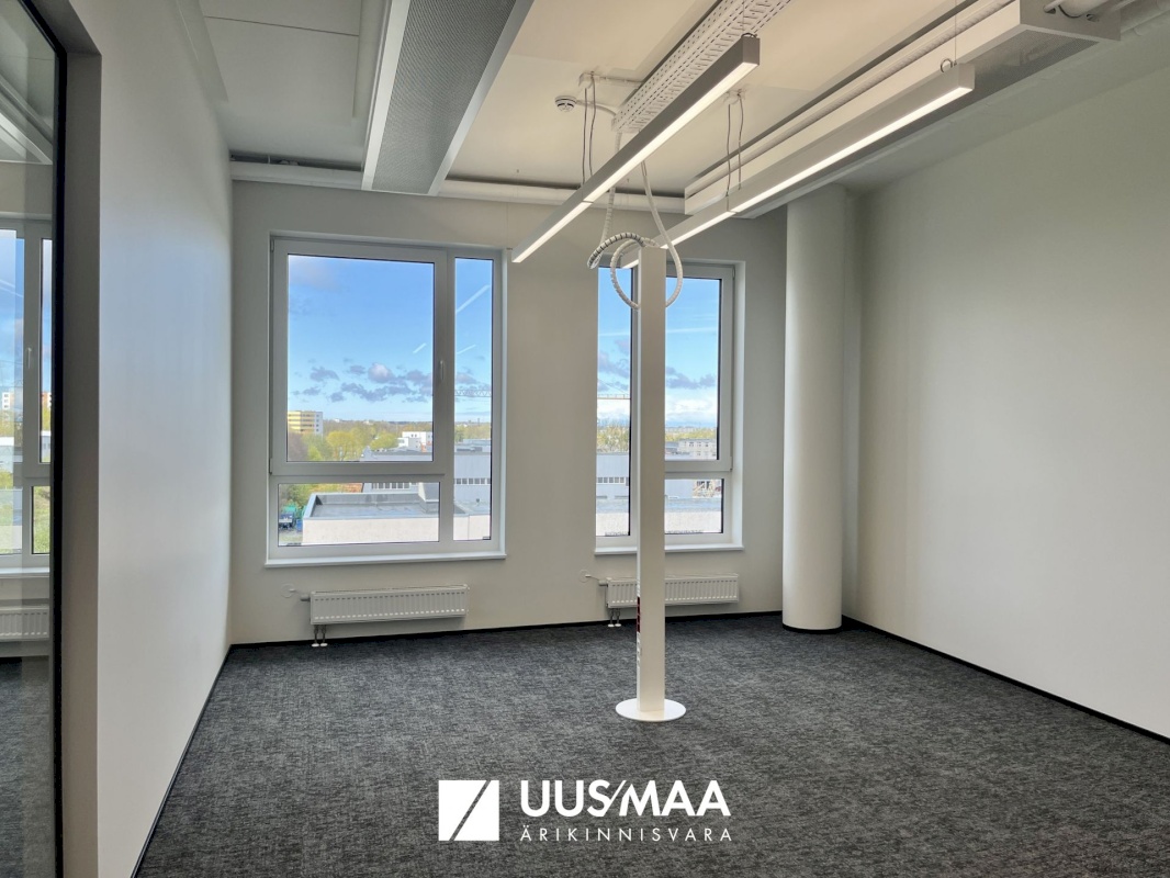 Tallinn, Mustamäe linnaosa, Mäealuse 2/4