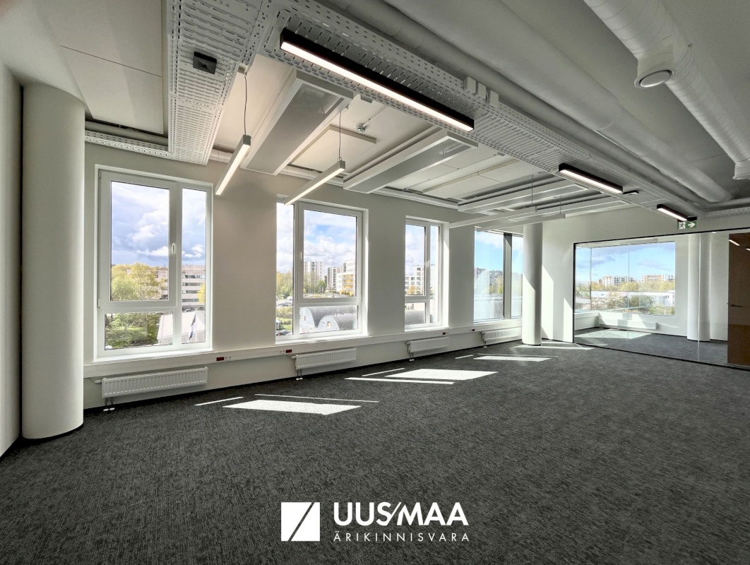 Tallinn, Mustamäe linnaosa, Mäealuse 2/4