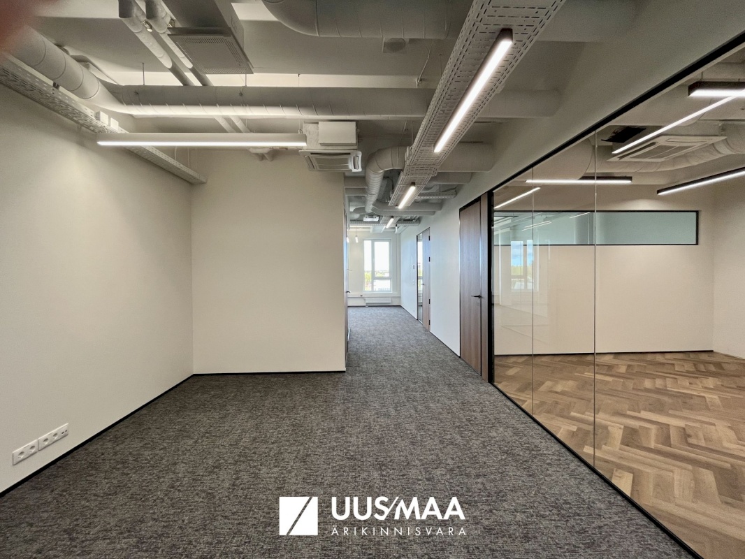 Tallinn, Mustamäe linnaosa, Mäealuse 2/4