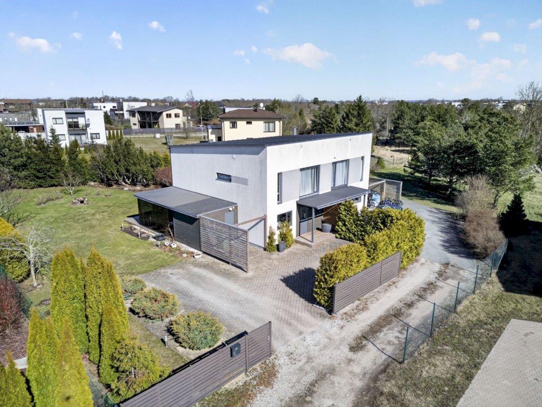 Harku vald, Muraste küla, Kivilille 1