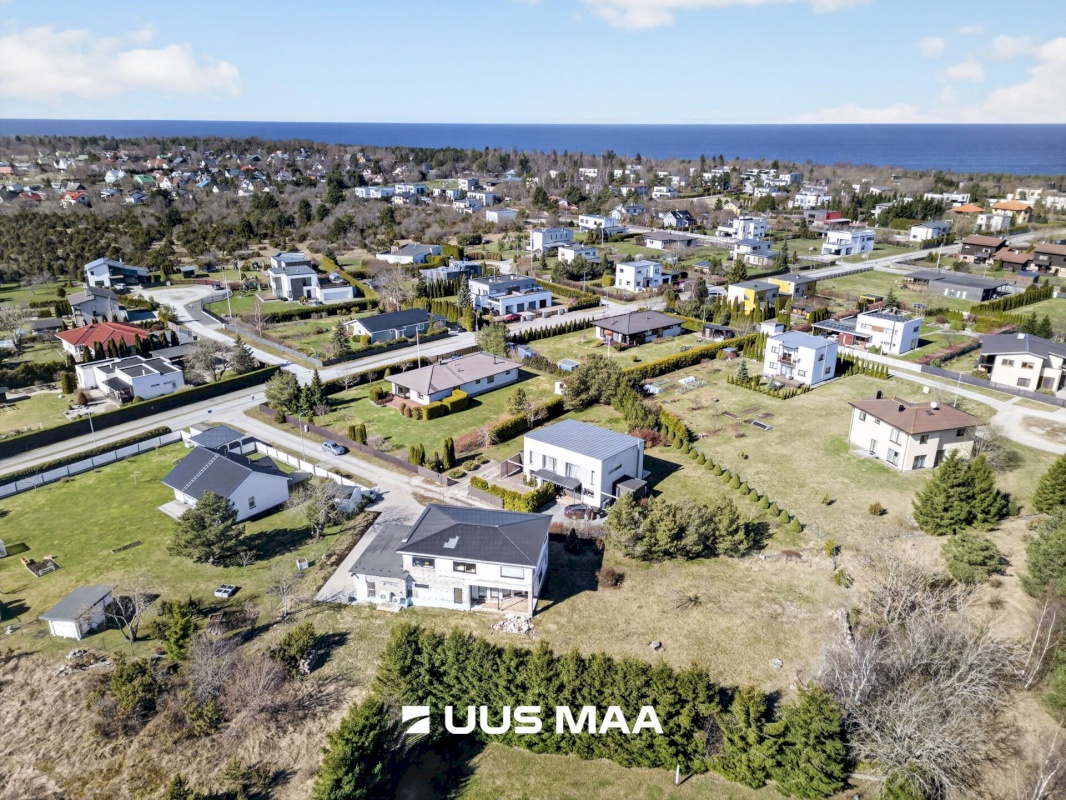 Harku vald, Muraste küla, Kivilille 1