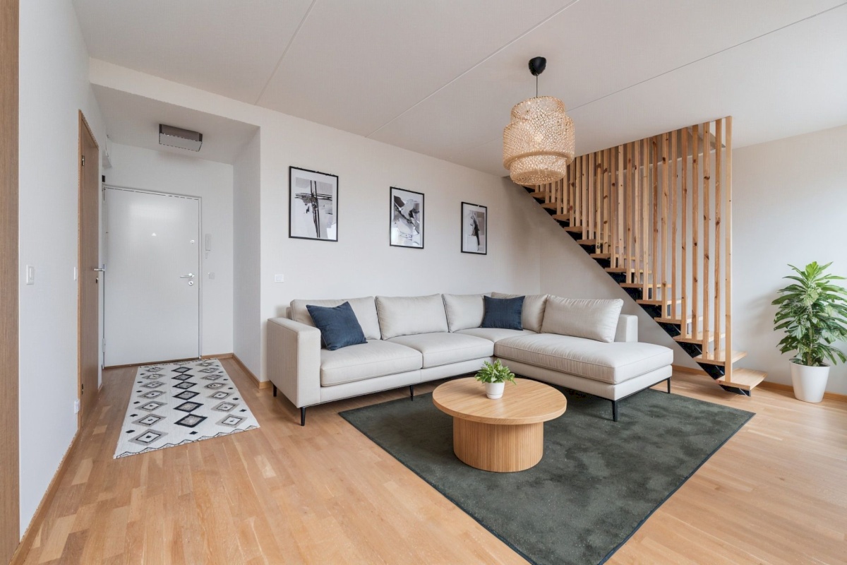 Tallinn, Lasnamäe linnaosa, Peterburi tee 4