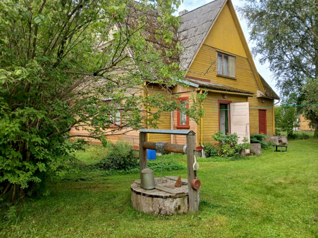 Tori vald, Sindi linn, Karja 18