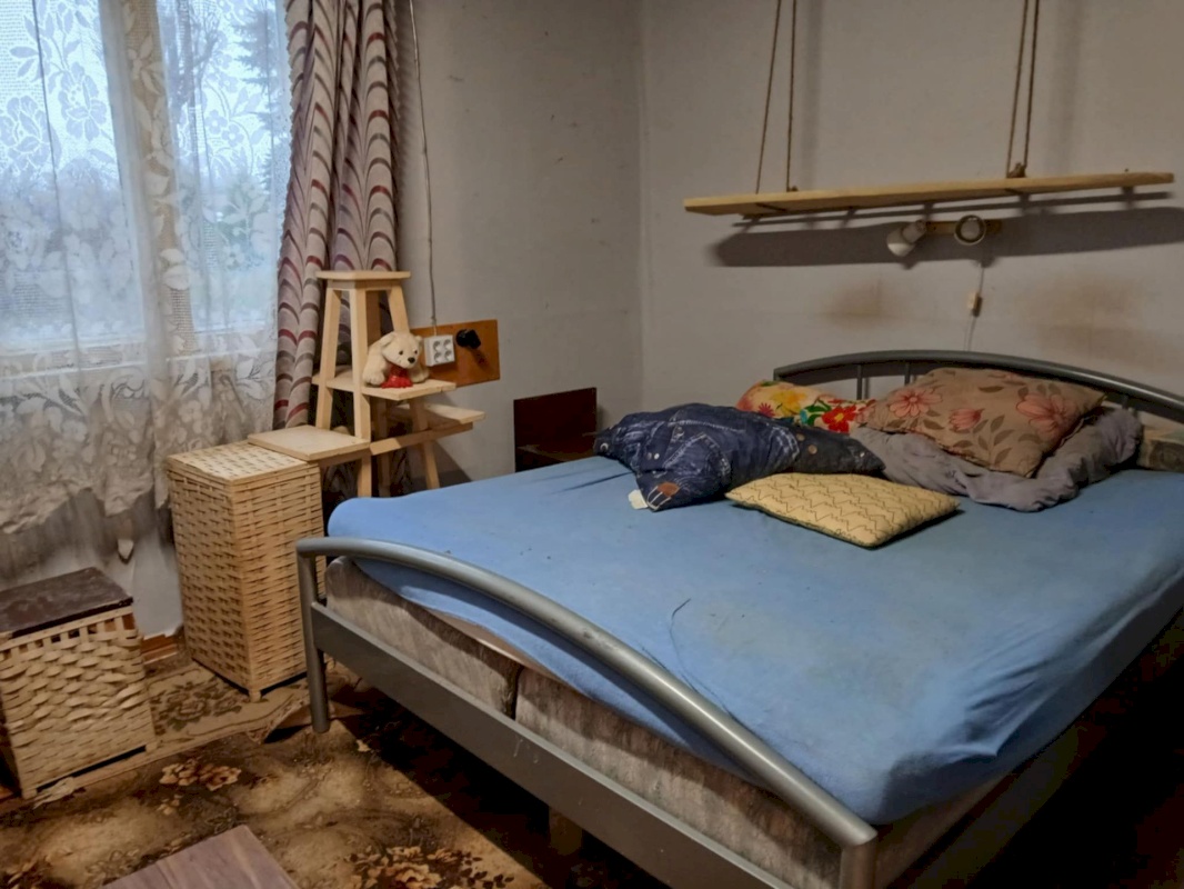 Tori vald, Sindi linn, Karja 18