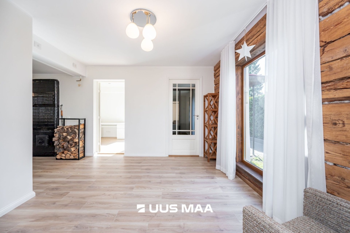 Tallinn, Nõmme linnaosa, Hallikivi//Laane 8//12