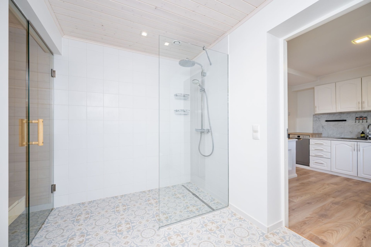 Tallinn, Nõmme linnaosa, Hallikivi//Laane 8//12