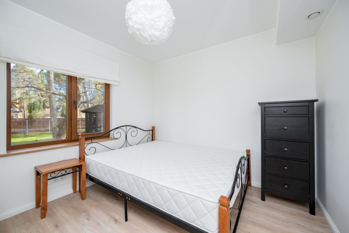 Tallinn, Nõmme linnaosa, Hallikivi//Laane 8//12