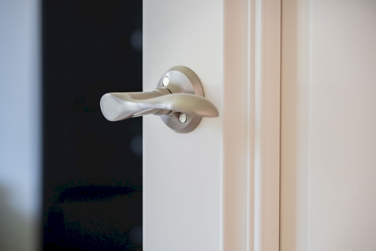 Tallinn, Nõmme linnaosa, Hallikivi//Laane 8//12