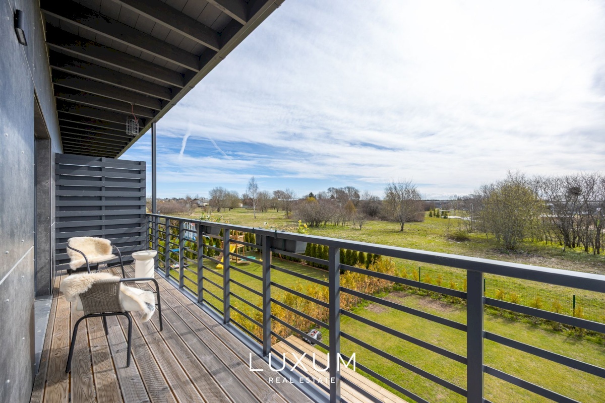 Viimsi vald, Lubja küla, Vikerkaare tee 8