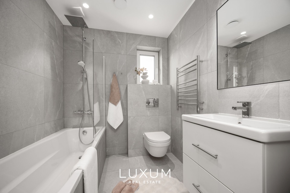 Viimsi vald, Lubja küla, Vikerkaare tee 8