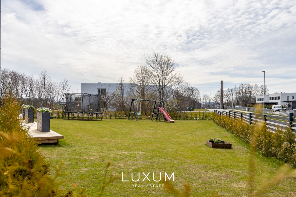 Viimsi vald, Lubja küla, Vikerkaare tee 8