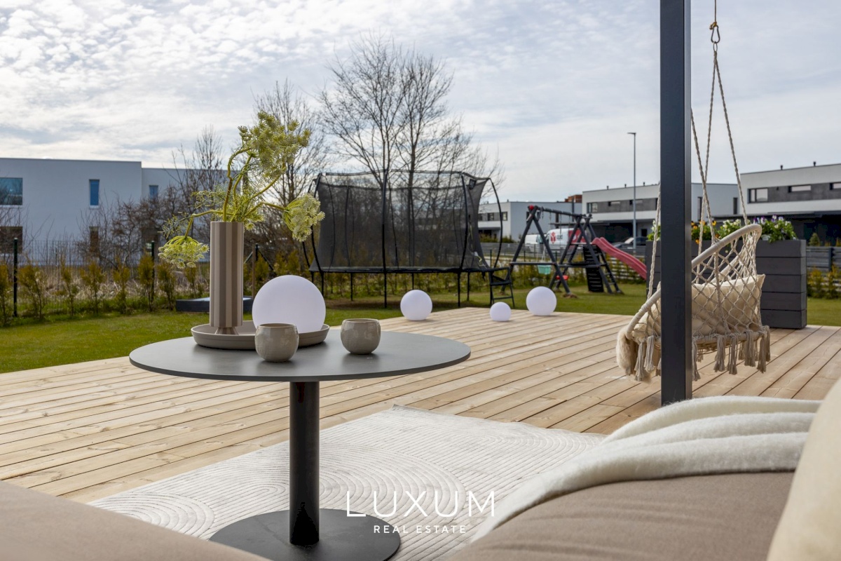 Viimsi vald, Lubja küla, Vikerkaare tee 8