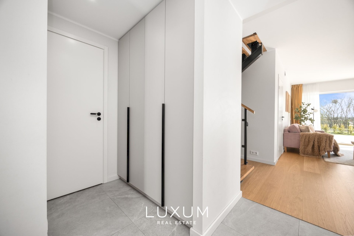 Viimsi vald, Lubja küla, Vikerkaare tee 8