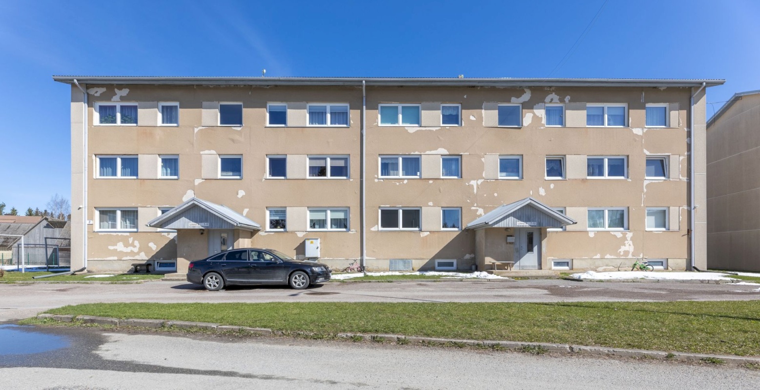 Vinni vald, Pajusti alevik, Linnu 2/1