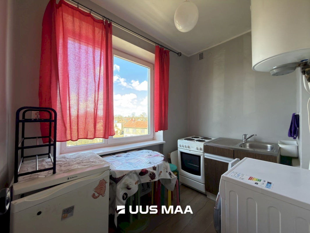 Saaremaa vald, Kuressaare linn, Tolli 5