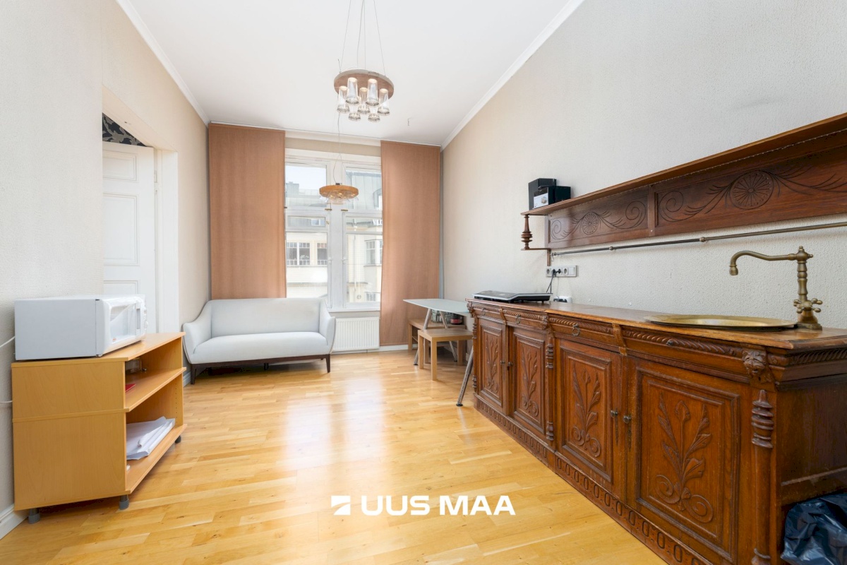 Tallinn, Kesklinna linnaosa, Kadriorg, Poska 51a/1