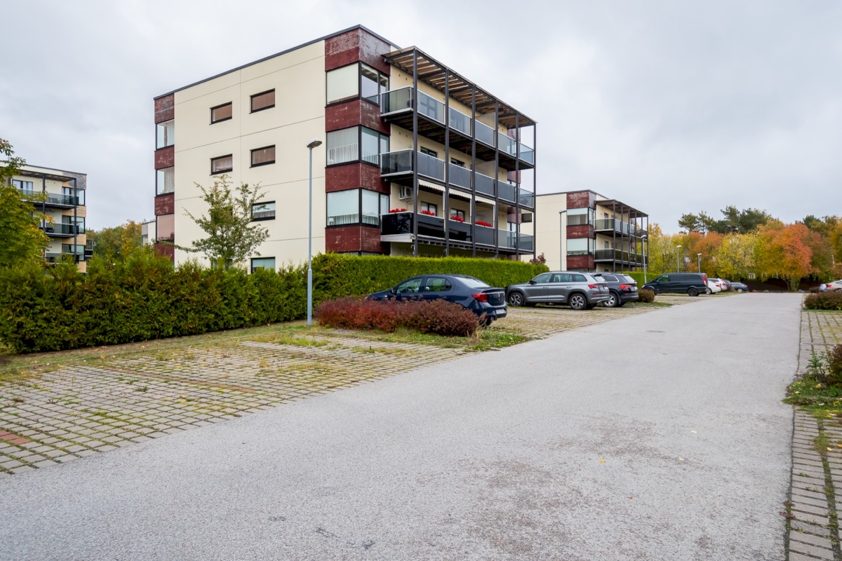 Tallinn, Pirita linnaosa, Padriku tee 12/2