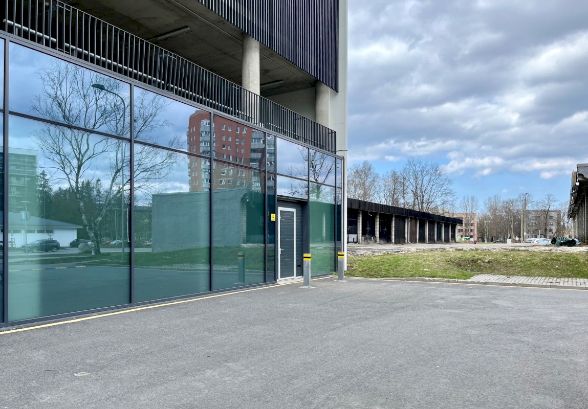 Tallinn, Mustamäe linnaosa, A. H. Tammsaare tee 92