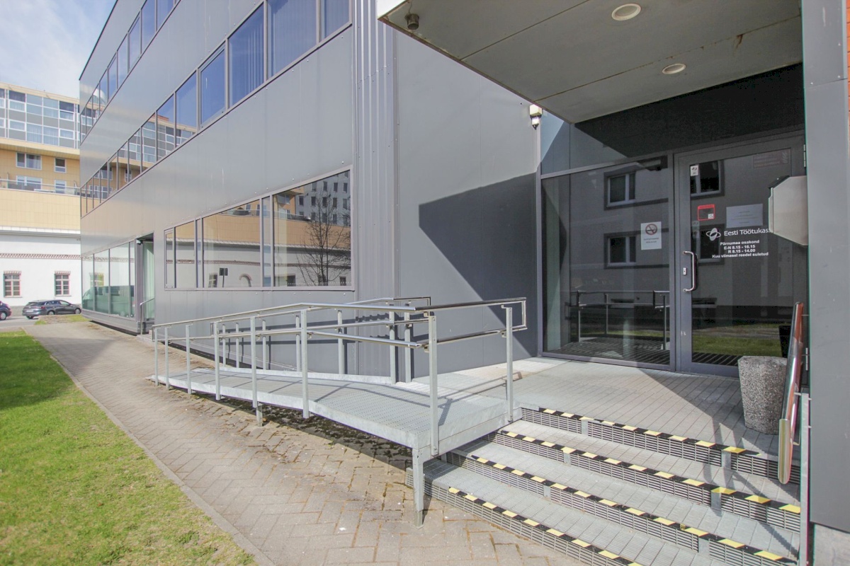 Pärnu linn, Pärnu linn, Kesklinn, Hommiku 1