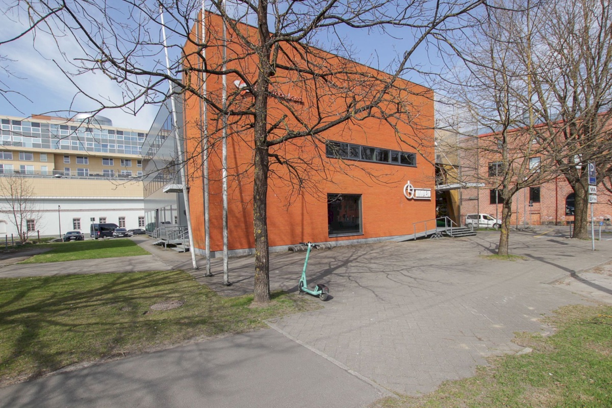 Pärnu linn, Pärnu linn, Kesklinn, Hommiku 1