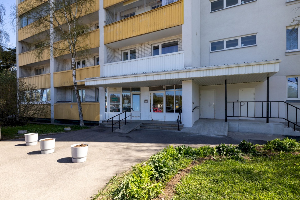 Tallinn, Nõmme linnaosa, Pääsküla, Vabaduse pst 209