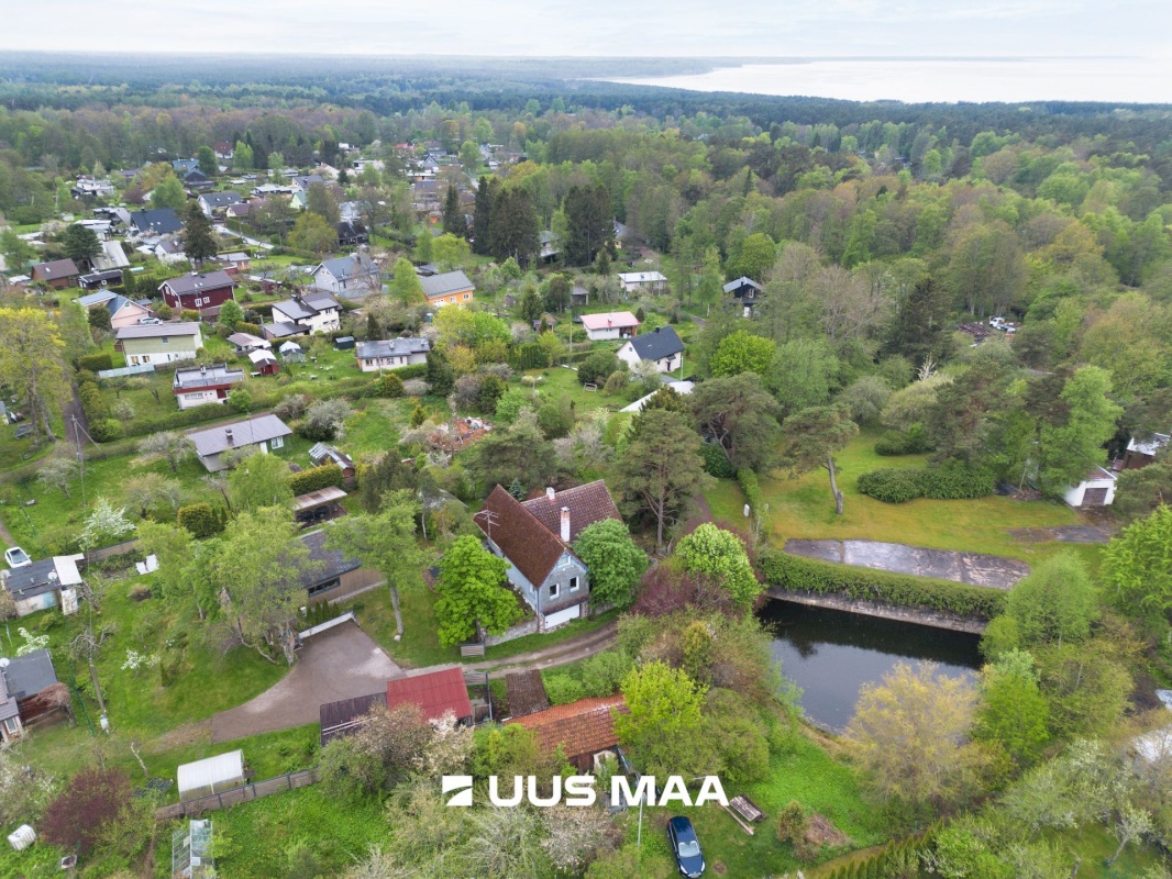 Harku vald, Vääna-Jõesuu küla, Kuukivi tee 5