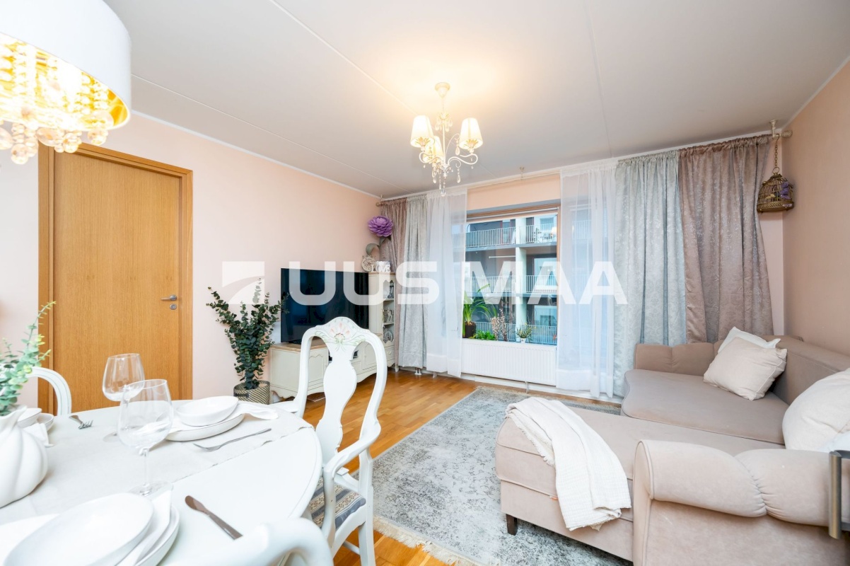 Tallinn, Kesklinna linnaosa, Kadriorg, Uuslinna 5