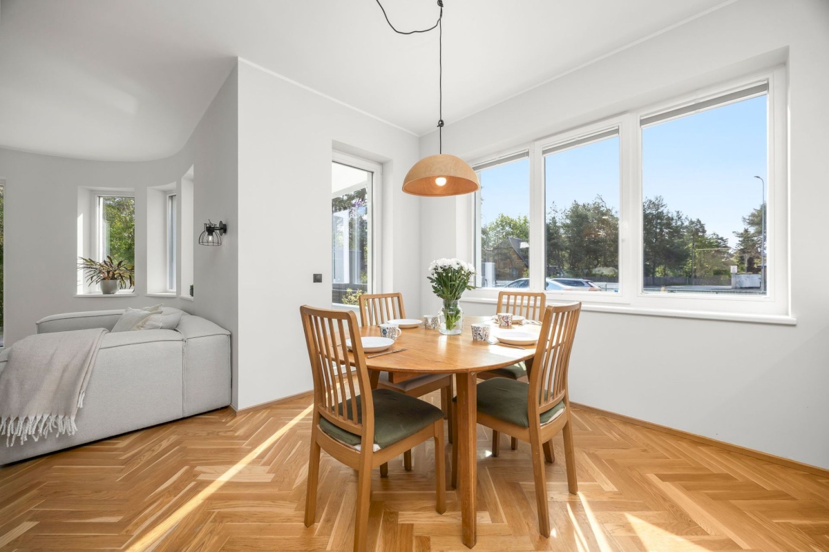 Tallinn, Nõmme linnaosa, Pääsküla, Vabaduse pst 150