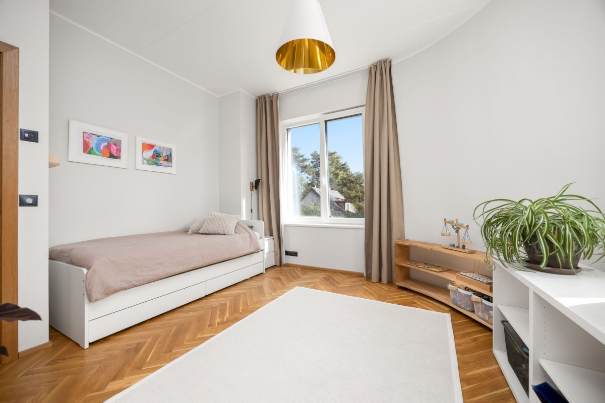 Tallinn, Nõmme linnaosa, Pääsküla, Vabaduse pst 150