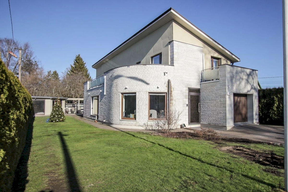 Pärnu linn, Pärnu linn, Vana-Pärnu, Luha tn 15