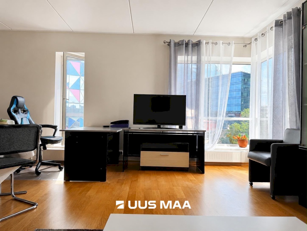 Tallinn, Kesklinna linnaosa, Maakri 36