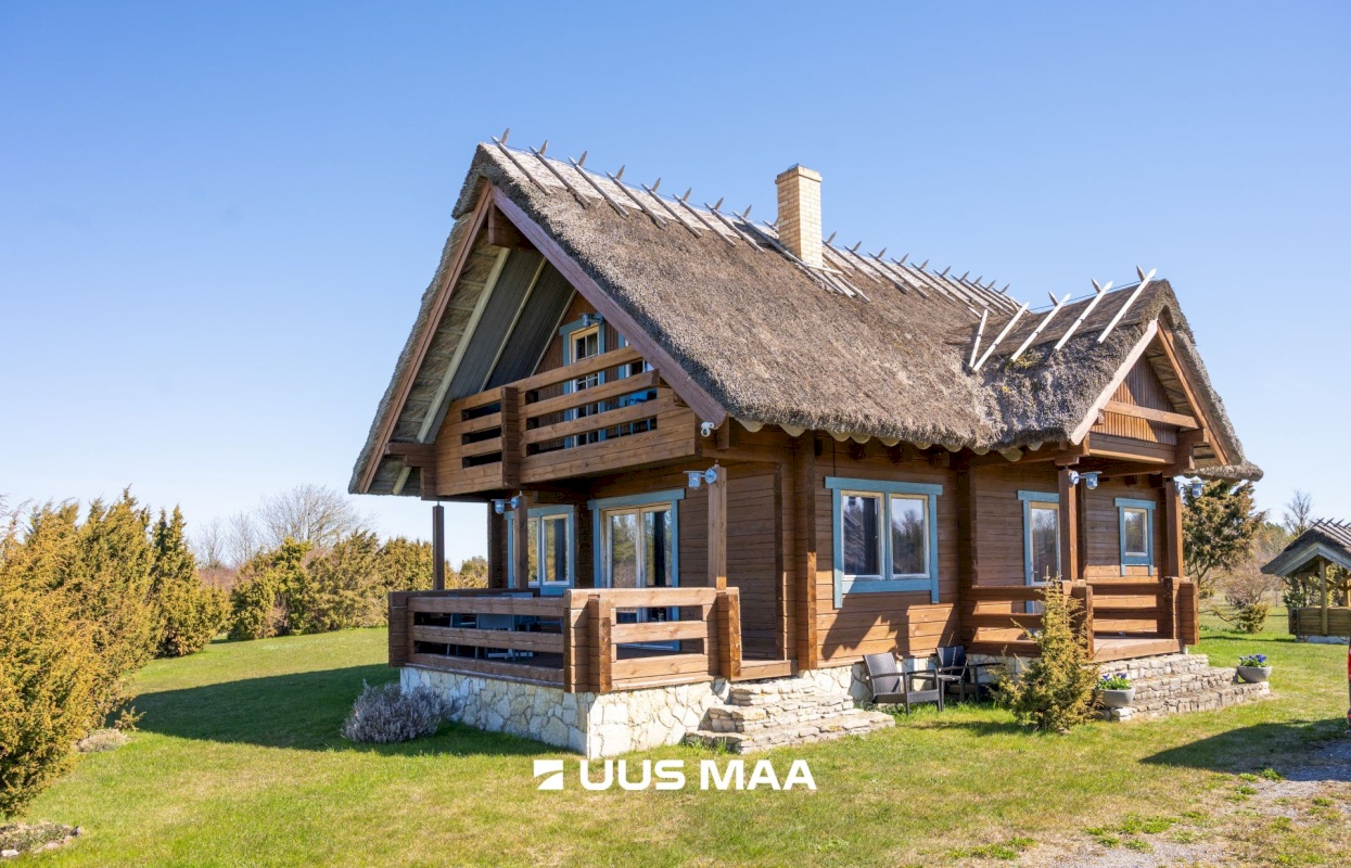Saaremaa vald, Lõu küla, Teeääre