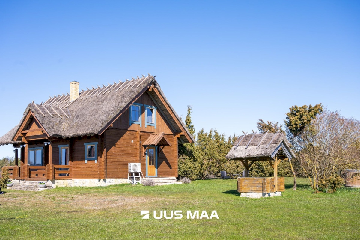 Saaremaa vald, Lõu küla, Teeääre