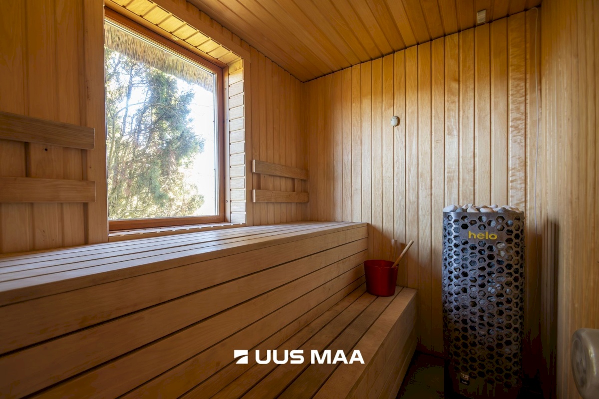 Saaremaa vald, Lõu küla, Teeääre