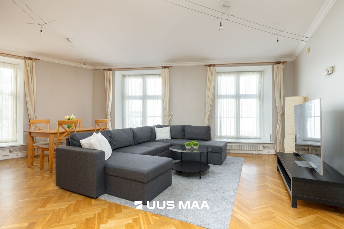 Tallinn, Kesklinna linnaosa, Vanalinn, Rataskaevu 9
