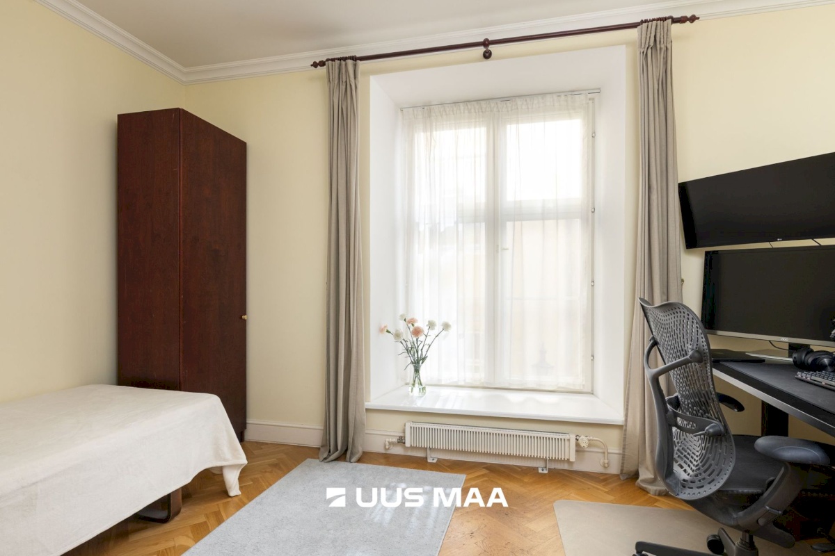 Tallinn, Kesklinna linnaosa, Vanalinn, Rataskaevu 9