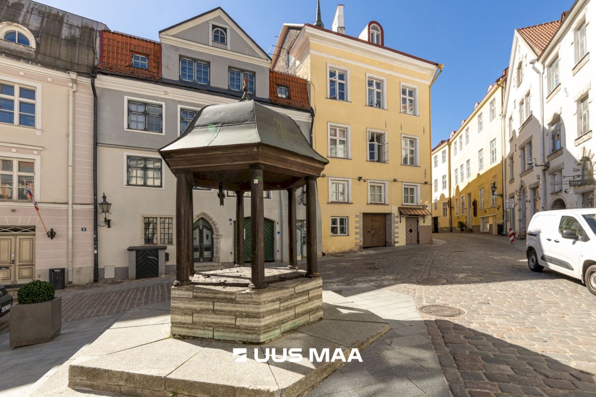 Tallinn, Kesklinna linnaosa, Vanalinn, Rataskaevu 9