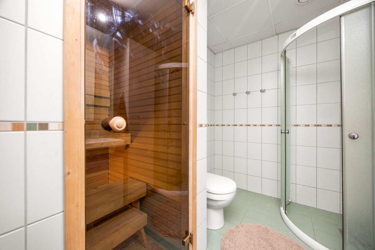 Tallinn, Kristiine linnaosa, Hobujaama 10