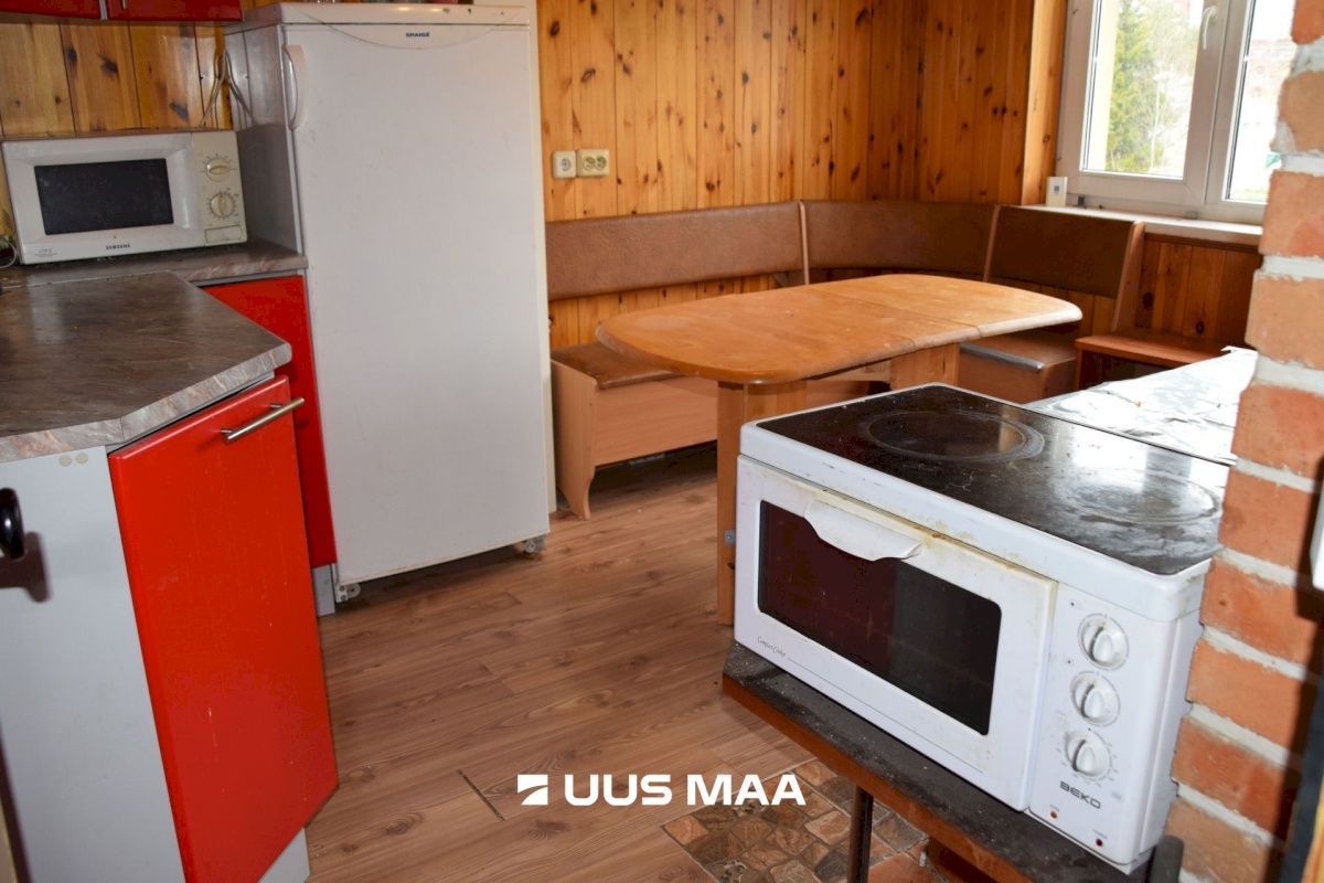 Lääneranna vald, Lihula linn, Pärna 6