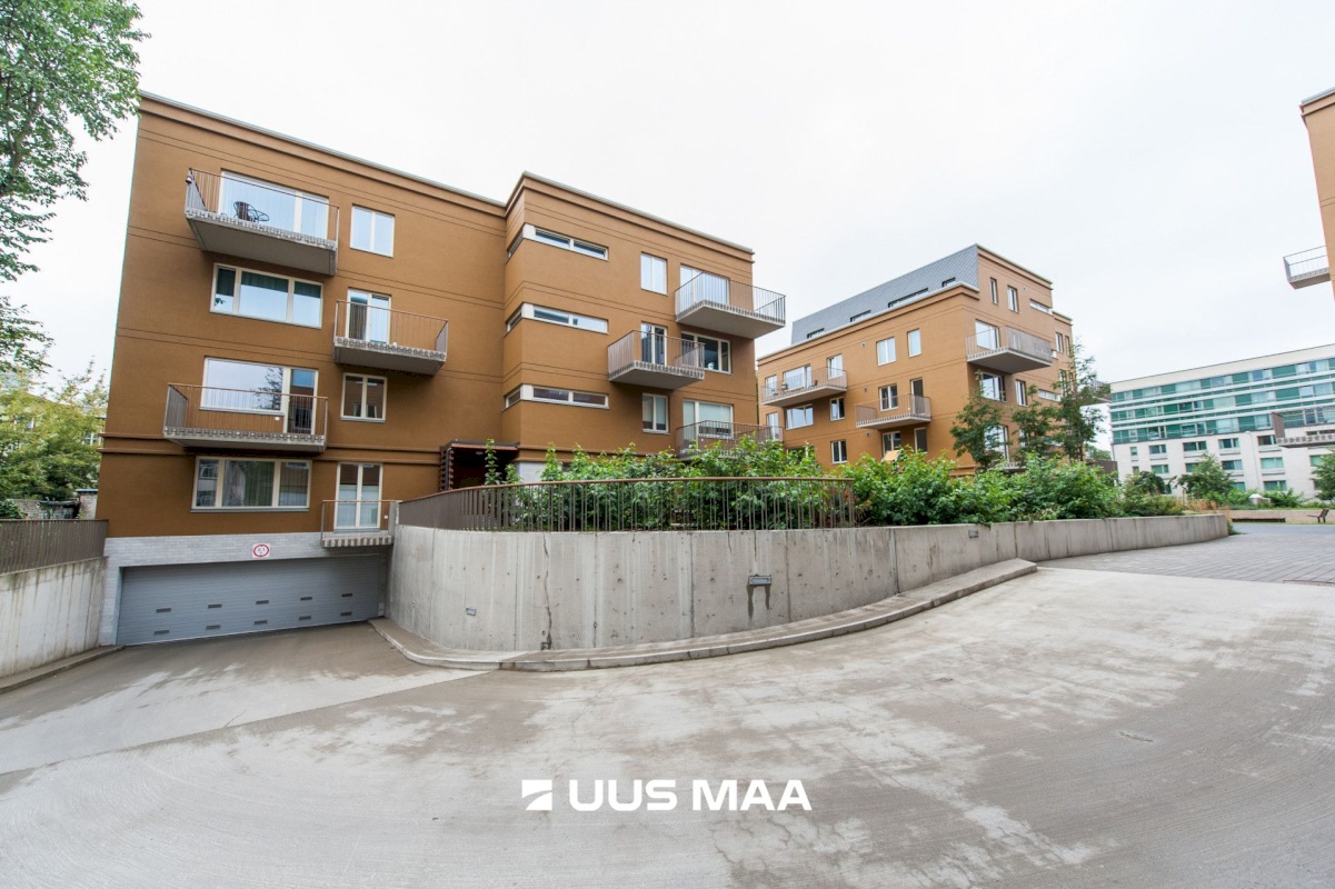 Tallinn, Kesklinna linnaosa, Torupilli, C. R. Jakobsoni 7