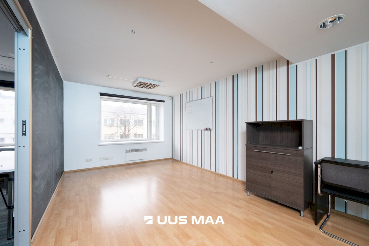 Tallinn, Kesklinna linnaosa, Pärnu mnt 139d/2
